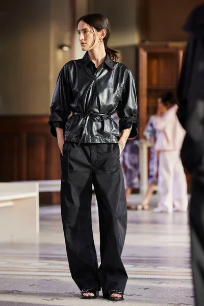 Look 34